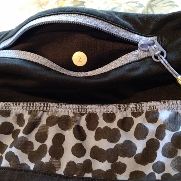 Lululemon Speed Short *4-way Stretch - Picture 8 of 9